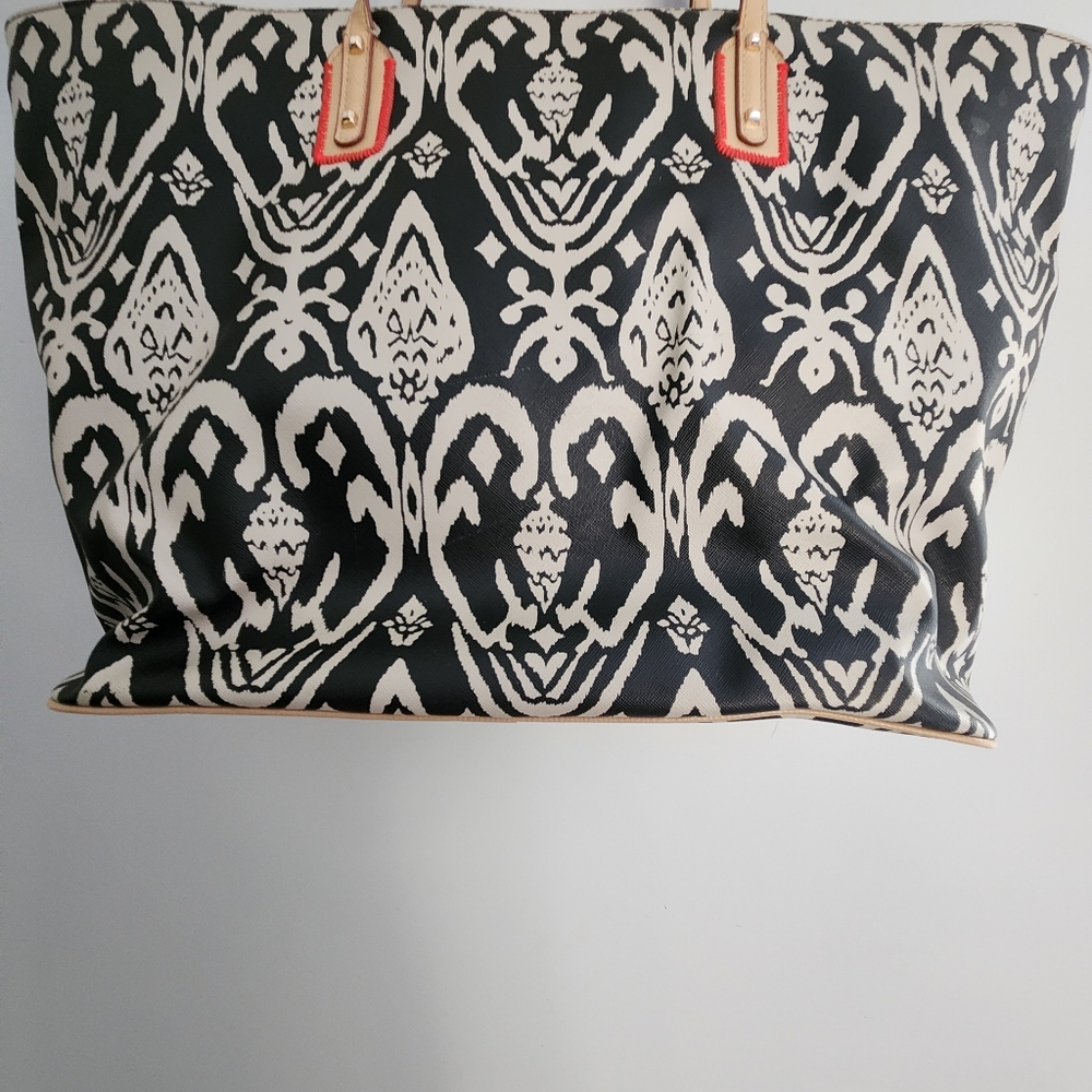 Stella and Dot La Totale Hello Sunshine Ikat Zipper Tote - Picture 13 of 16